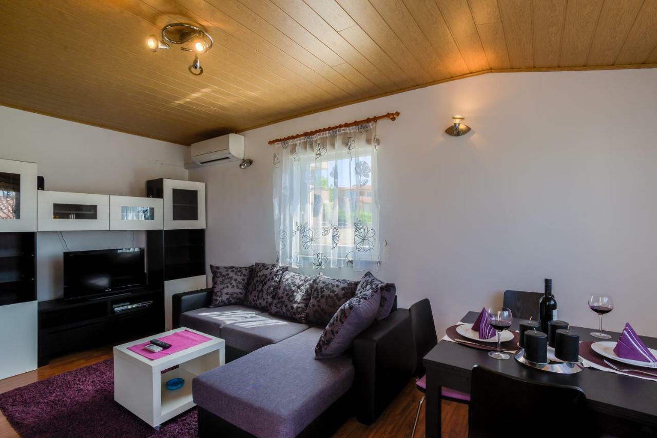 Apartment Monica Ližnjan Buitenkant foto