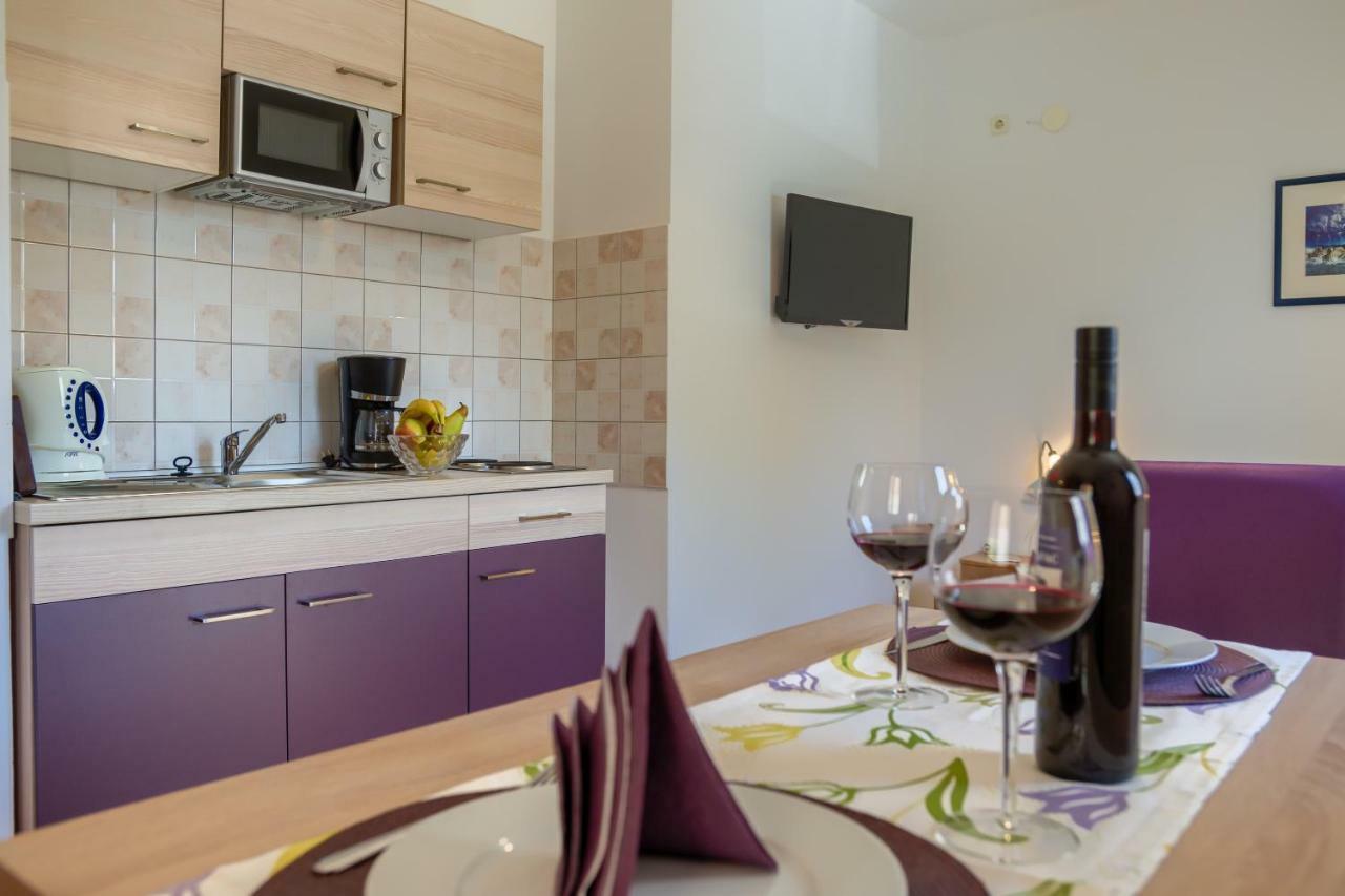 Apartment Monica Ližnjan Buitenkant foto