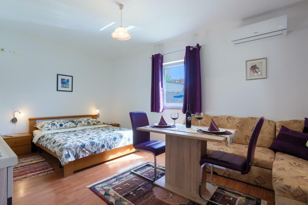 Apartment Monica Ližnjan Buitenkant foto